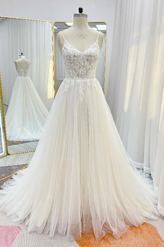 A-Line Court Train Lace Tulle Wedding Dress CW3226 Lace Sleeveless Dress