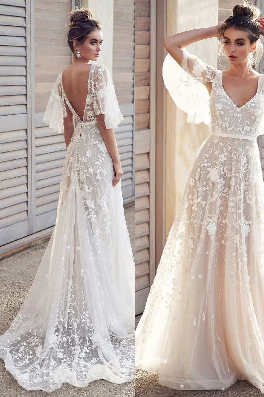 Ivory V Neck Beach Wedding Dress with Lace Appliques Romantic Backless Bridal Dress N2372 Lace Wedding Dress