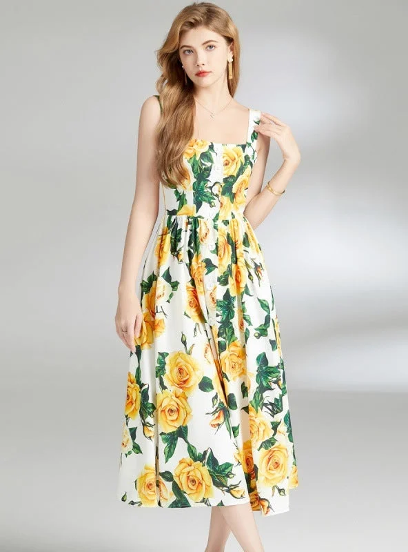 Slim Print Sleeveless Dress Best floral dresses for petites