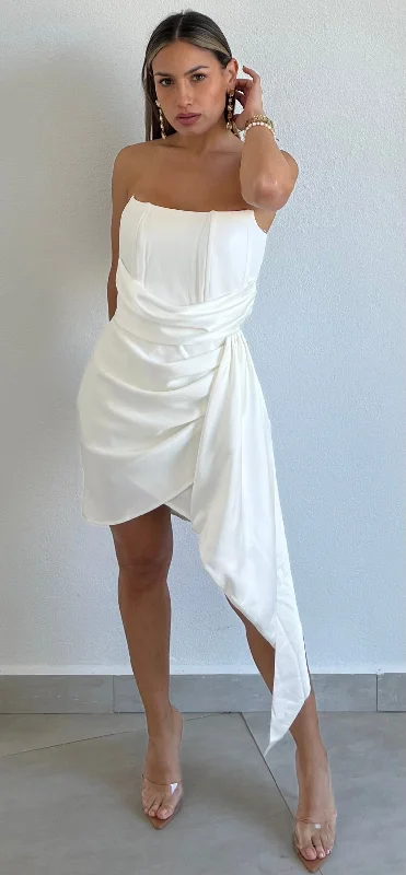 Always Celebrating White Strapless Dress Vintage unclassified dresses