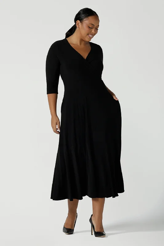 Bettina Reversible Dress in Black Comfortable unclassified dresses