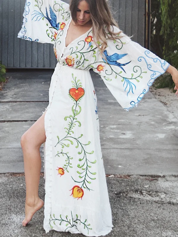 Summer New Arrival Flower embroidery V-neck large Morning glory sleeve dress Goddess dress Backless unclassified dresses